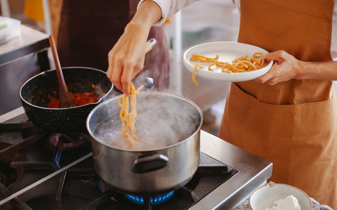 Cooktop Showdown: Gas Stove vs. Induction Stove vs. Halogen Stove